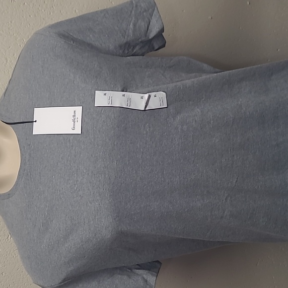 Lot of two (2) Goodfellow t-shirts navy blue and gray. - Picture 5 of 7